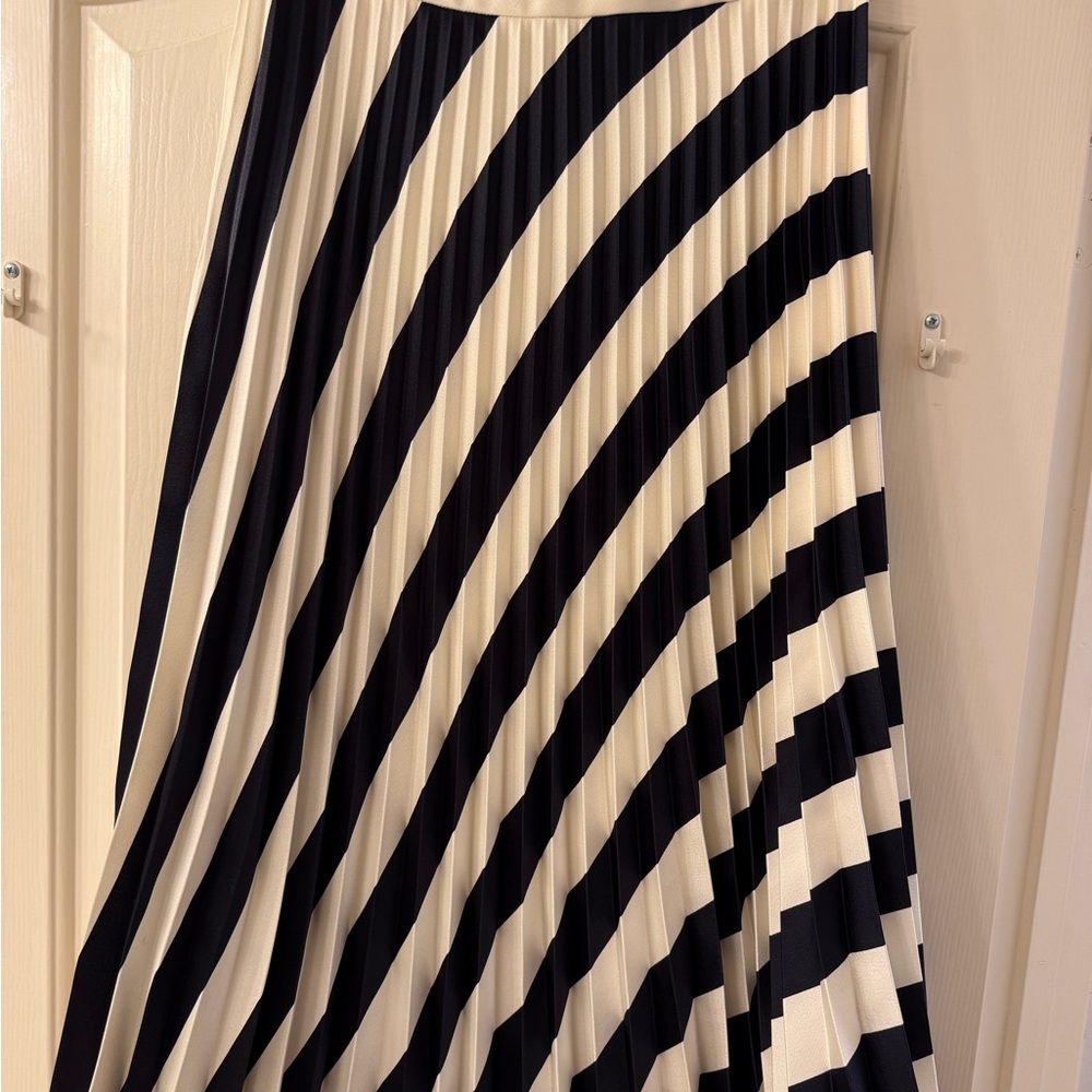 Hugo Boss Navy and White Pleated Midi Skirt